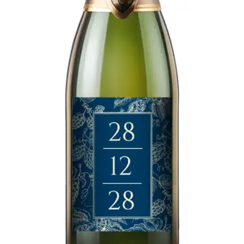 Elegant Wijnetiket met Botanisch Donkerblauw Design