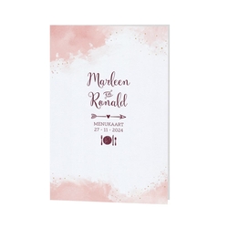 Romantische menukaart met roze aquarel achtergrond
