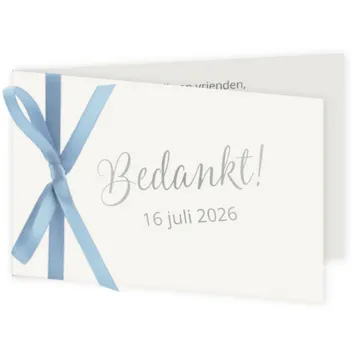 Bedankkaart blaadjes glimmend zilver met licht blauwe strik