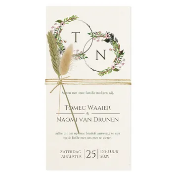 Trouwkaart met dun jute touw en droogbloemen