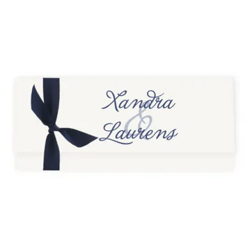 Klassieke trouwkaart smal mapje met donkerblauw lint