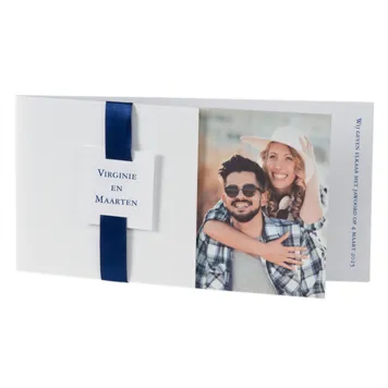 Trouwkaart Blanco fotokaart met donkerblauw lint