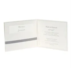 Trouwkaart Stijlvolle pochette met grijs lint