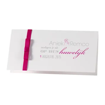 Trouwkaart Blanco kaart met fuchsia lint