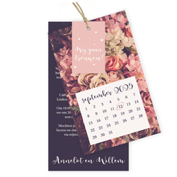 Label met bloemen en kalender paars
